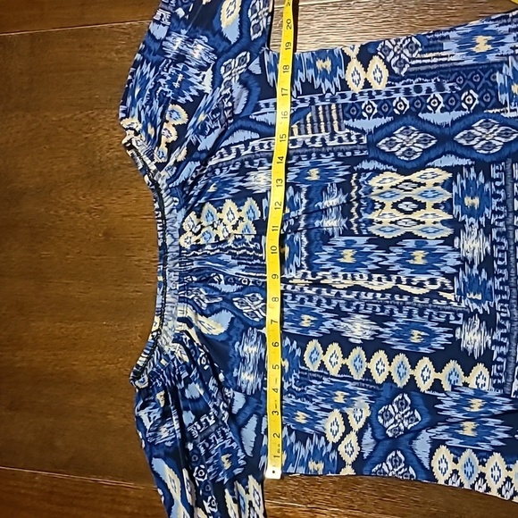 West Loop Patterned Top - Picture 7 of 9